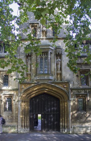 St. John's Entrance The entrance to St. John's College from St. Giles'
